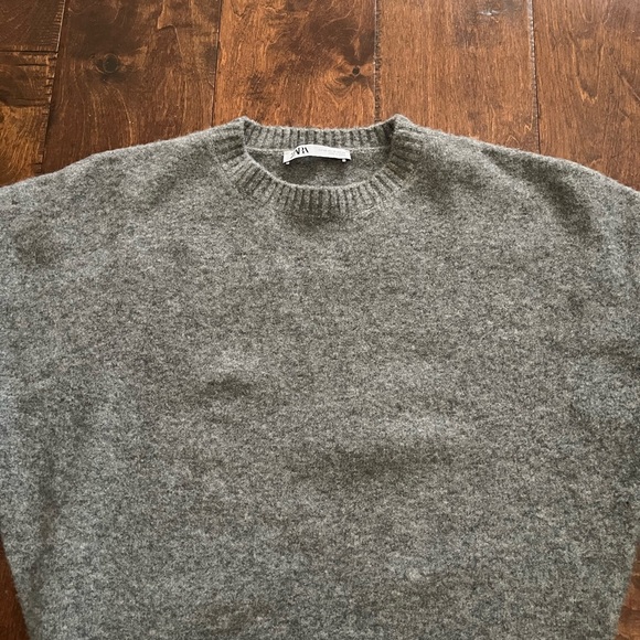 Zara Gray Crew Neck Sweater Size XS - Picture 6 of 6